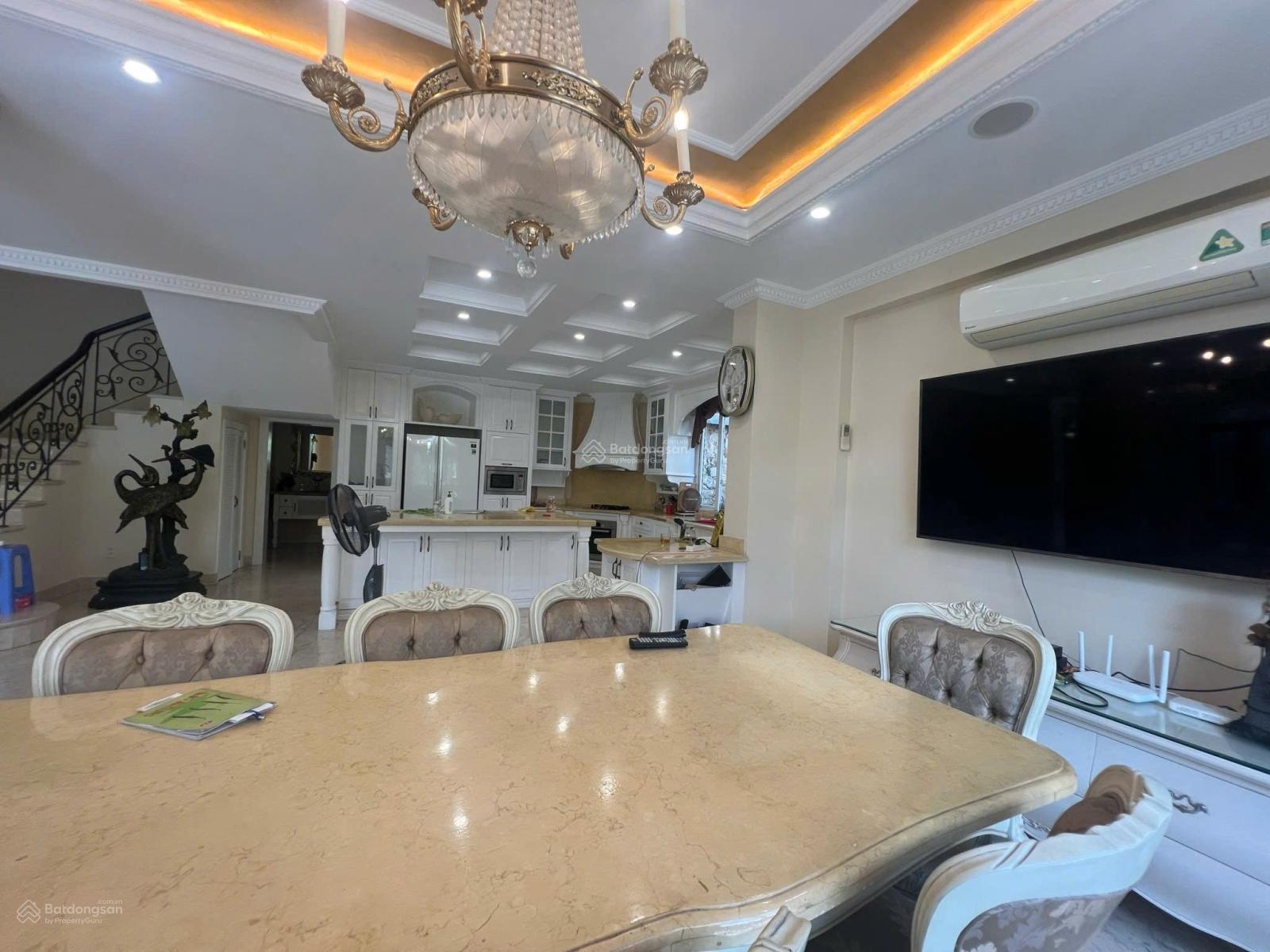 Cho Thuê Biệt Thự Đơn Lập Căn Góc Lam Thiên Lục Địa Phú Mỹ Hưng, Q.7, 4PN, Nội Thất Đẹp, 117tr/Th