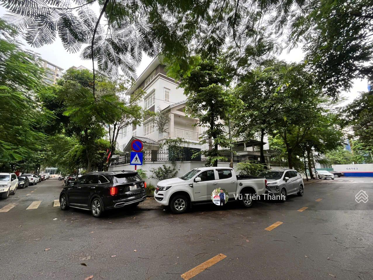 Cho thuê biệt thự KĐT mới Phùng Khoang - Lương Thế Vinh 210m² giá 45 triệu - Thiết kế hiện đại, tiện ích đầy đủ!