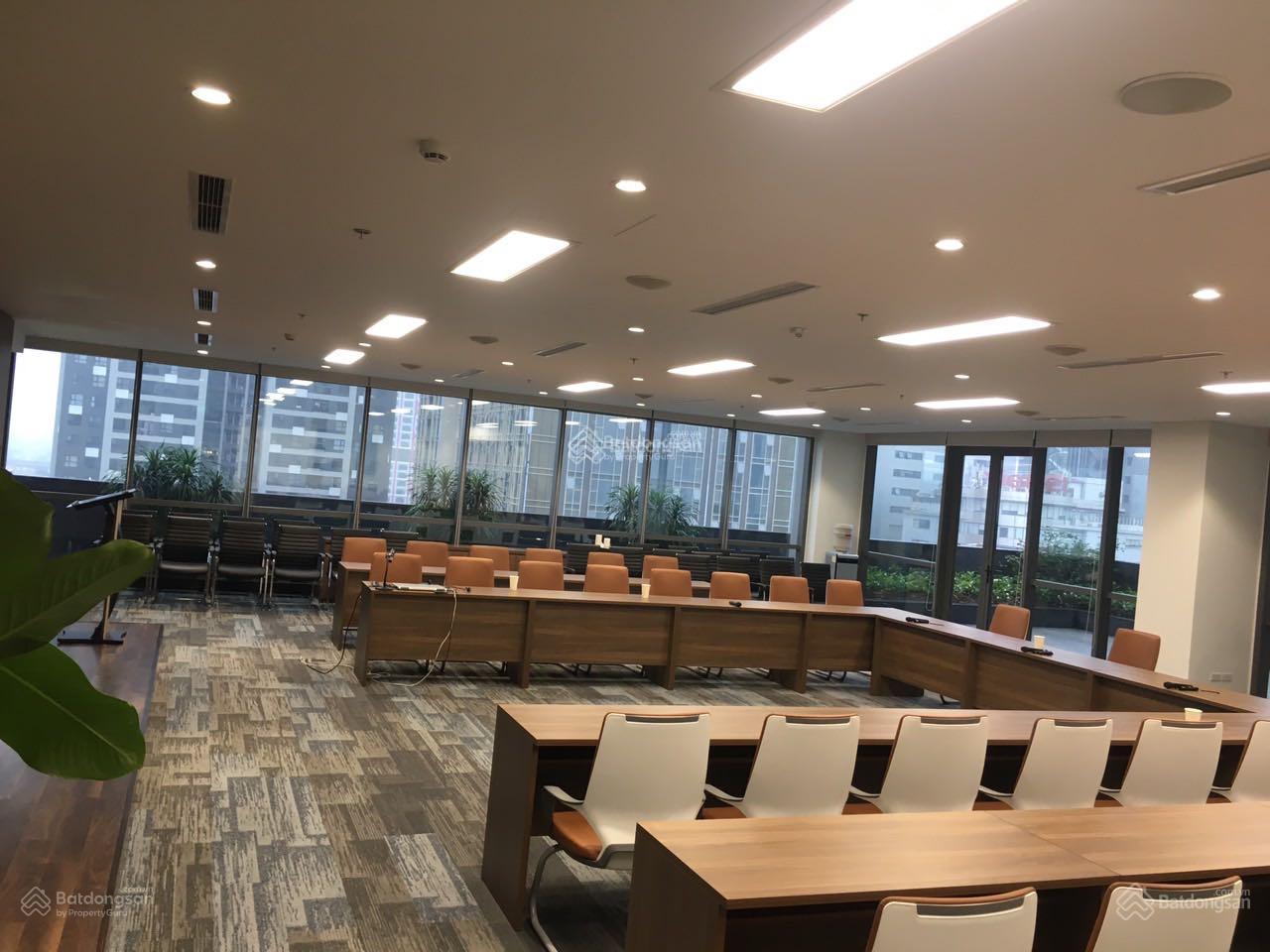 Cho thuê văn phòng tại Somerset Hòa Bình, Hoàng Quốc Việt 100m² - Giá chỉ 180 nghìn/m²