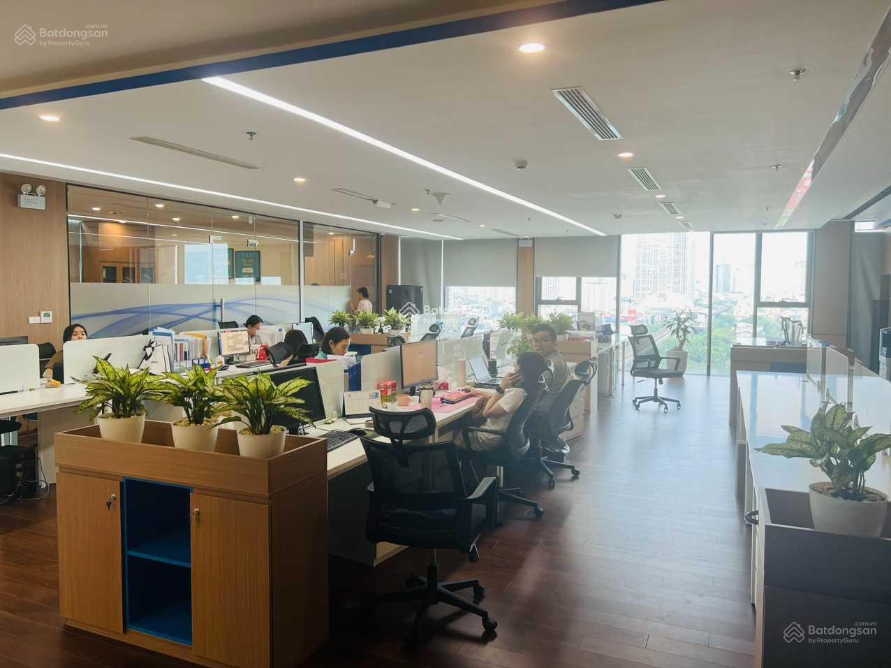 Cho thuê văn phòng DMC Tower 535 Kim Mã 50m², 102m², 260m² - Vị trí đắc địa, tiện ích đầy đủ!