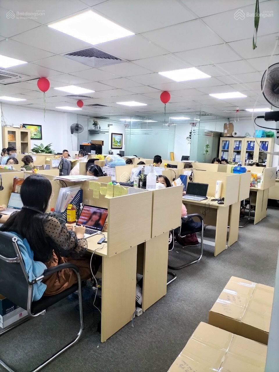 Cho thuê văn phòng tại CTM Cầu Giấy 116m² giá 11.6 triệu - Vị trí đắc địa, tiện ích hiện đại!