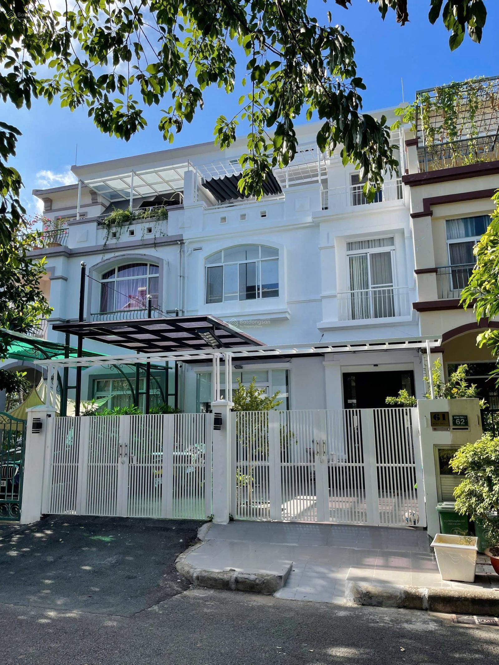 Bán gấp biệt thự Hưng Thái 1, Quận 7, DT 126m² giá 34 tỷ - Không gian sống đẳng cấp!