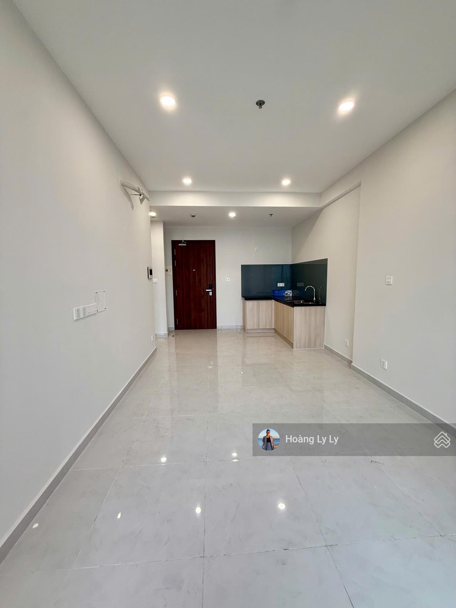 Căn hộ 1PN The Emerald Golf View 52,5m² giá 1,92 tỷ - Nội thất đầy đủ, view đẹp!