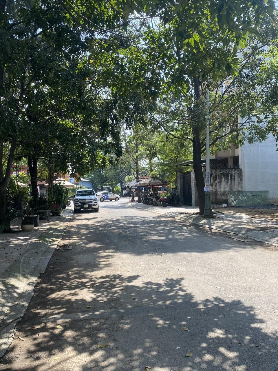 Nhà phố Đông Thủ Thiêm Quận 2 120m² giá 14.8 tỷ - Dòng tiền ổn định, cho thuê ngay!