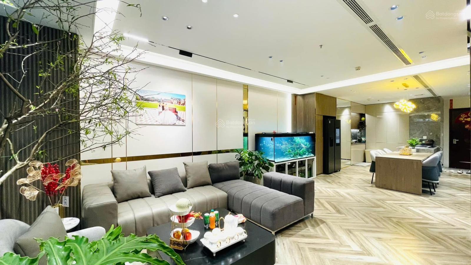 Căn hộ 3 phòng ngủ King Palace 105m² giá 9.2 tỷ - Không thể bỏ lỡ!