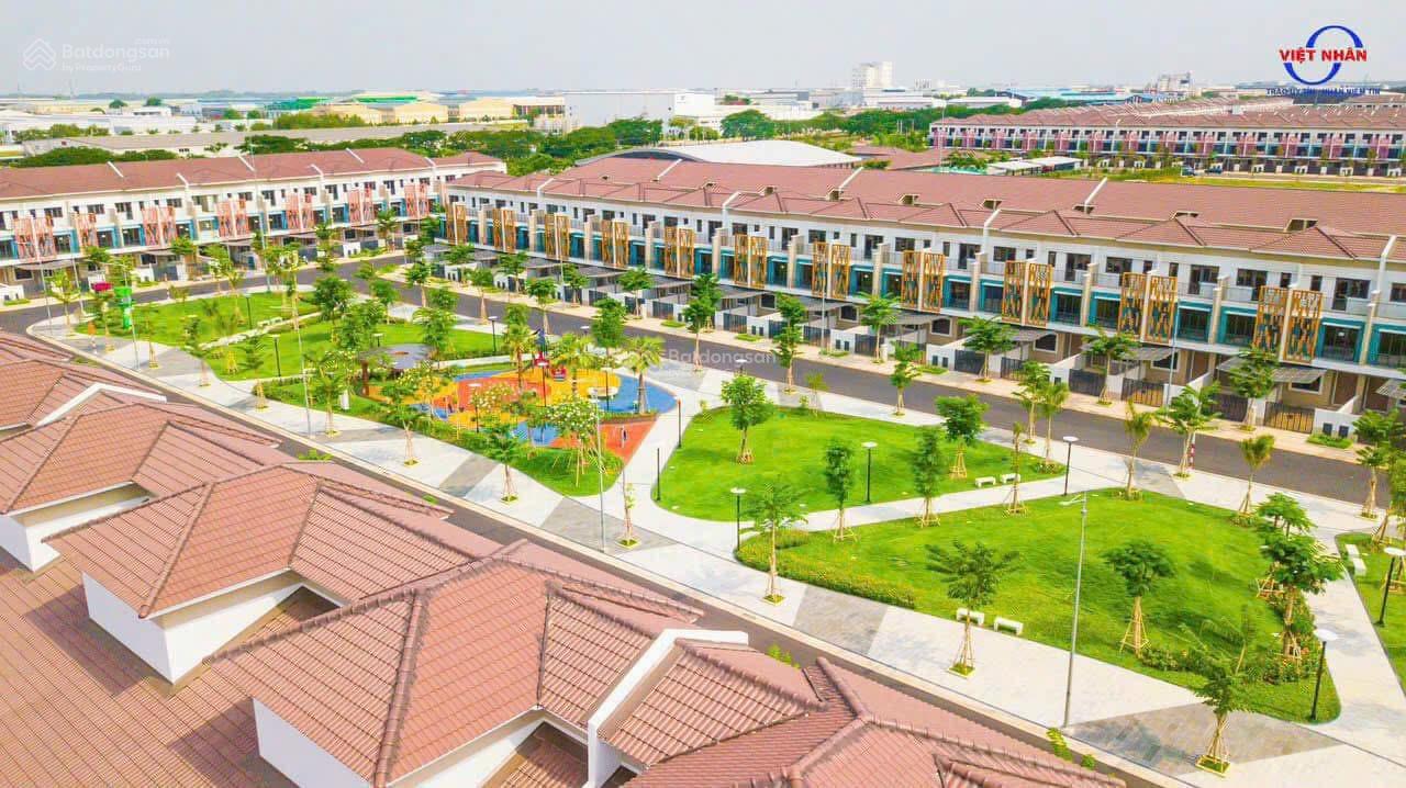 Townhouse Sun Casa Central Vĩnh Tân 100m² giá 3.66 tỷ - View công viên tuyệt đẹp!