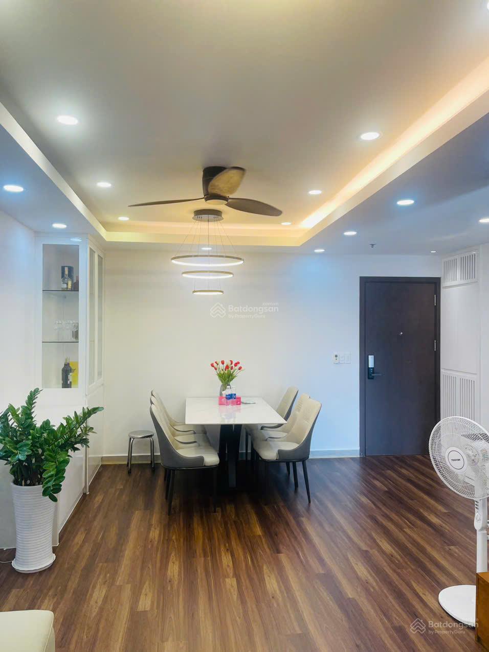 Căn hộ Galaxy 9 Quận 4 93m² giá 6.6 tỷ - Thiết kế hiện đại, tiện ích đầy đủ!