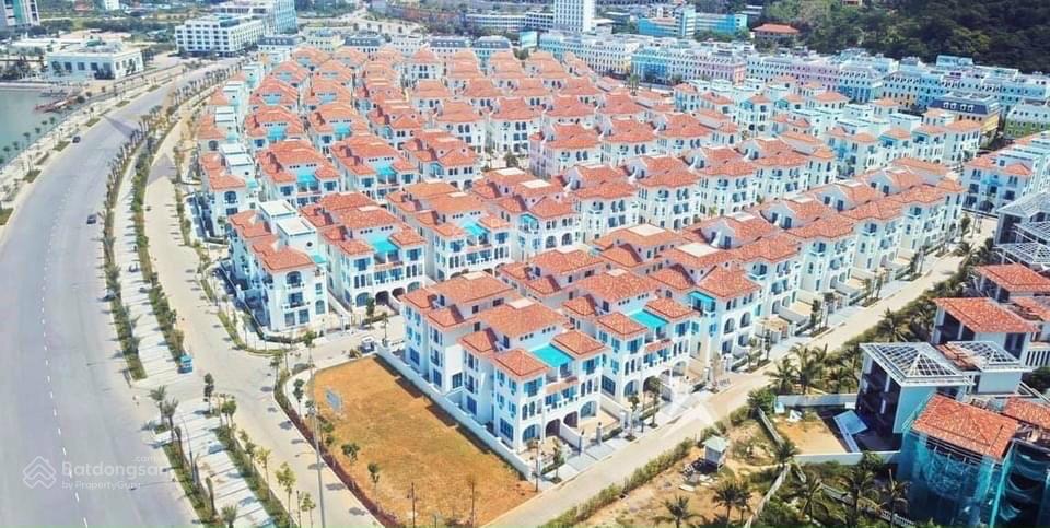 Biệt thự tứ lập Sun Feria Bãi Cháy 172m² giá chỉ 18 tỷ - Hàng hiếm đắc địa!