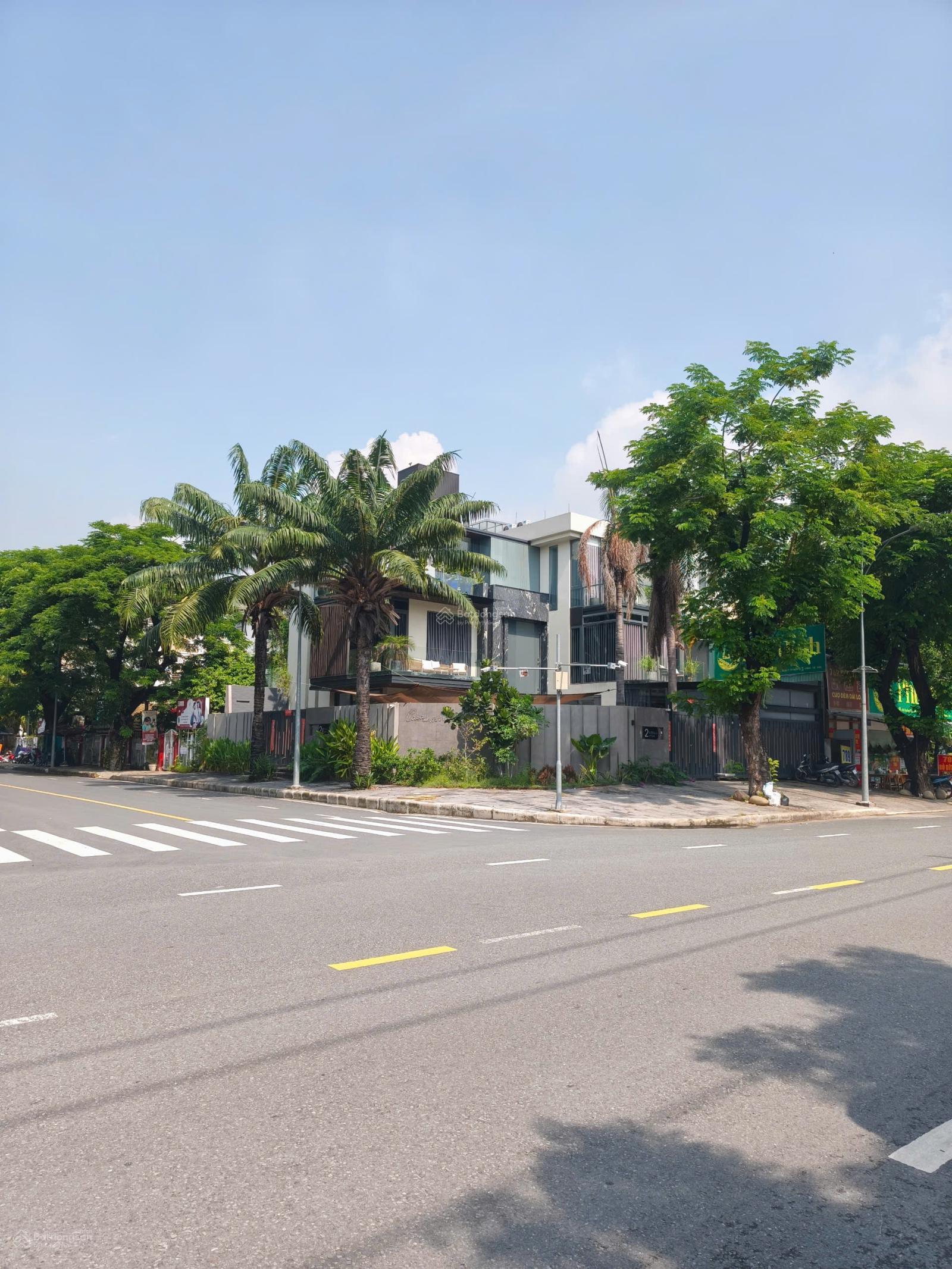 Biệt thự Nam Viên Phú Mỹ Hưng 324m² giá 150 tỷ - Đẳng cấp sống khác biệt!