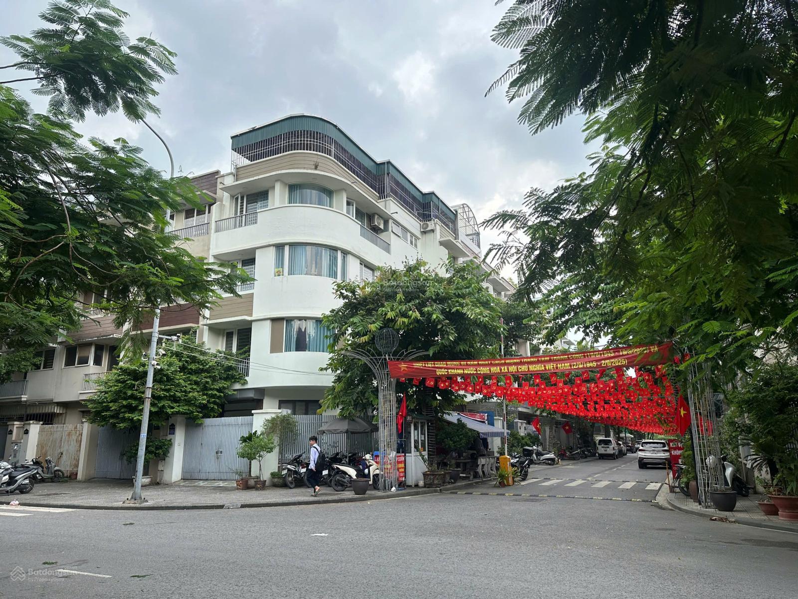 Nhà mặt phố Tố Hữu, La Khê 140.5m² giá 42.15 tỷ - Cơ hội đầu tư tuyệt vời!