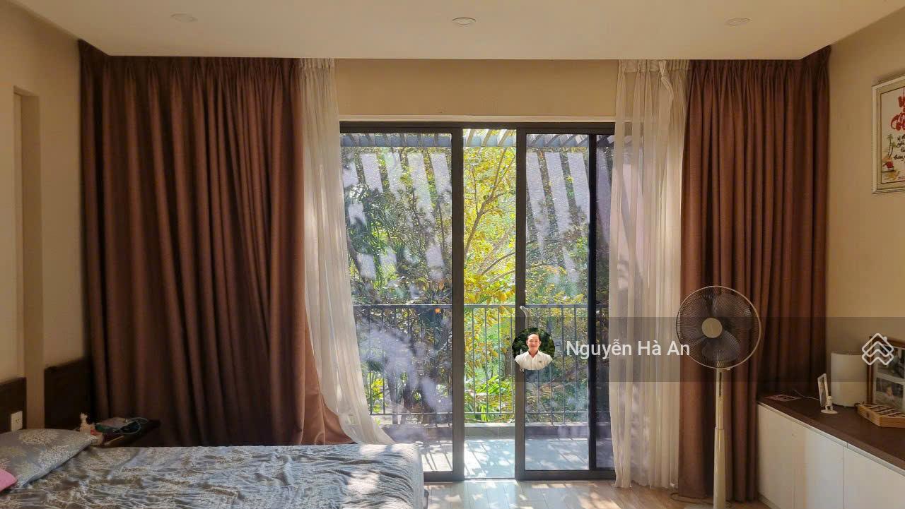 Biệt thự song lập Phú Mỹ Vạn Phát Hưng 215m² giá 36 tỷ - An ninh tốt, tiện ích đầy đủ!