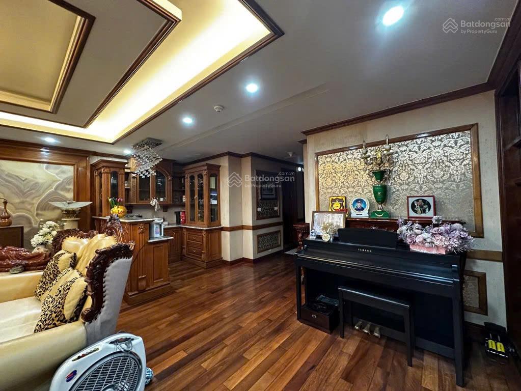 Căn hộ chung cư 101 Láng Hạ 146,5m² giá 10,5 tỷ - View thành phố đẹp