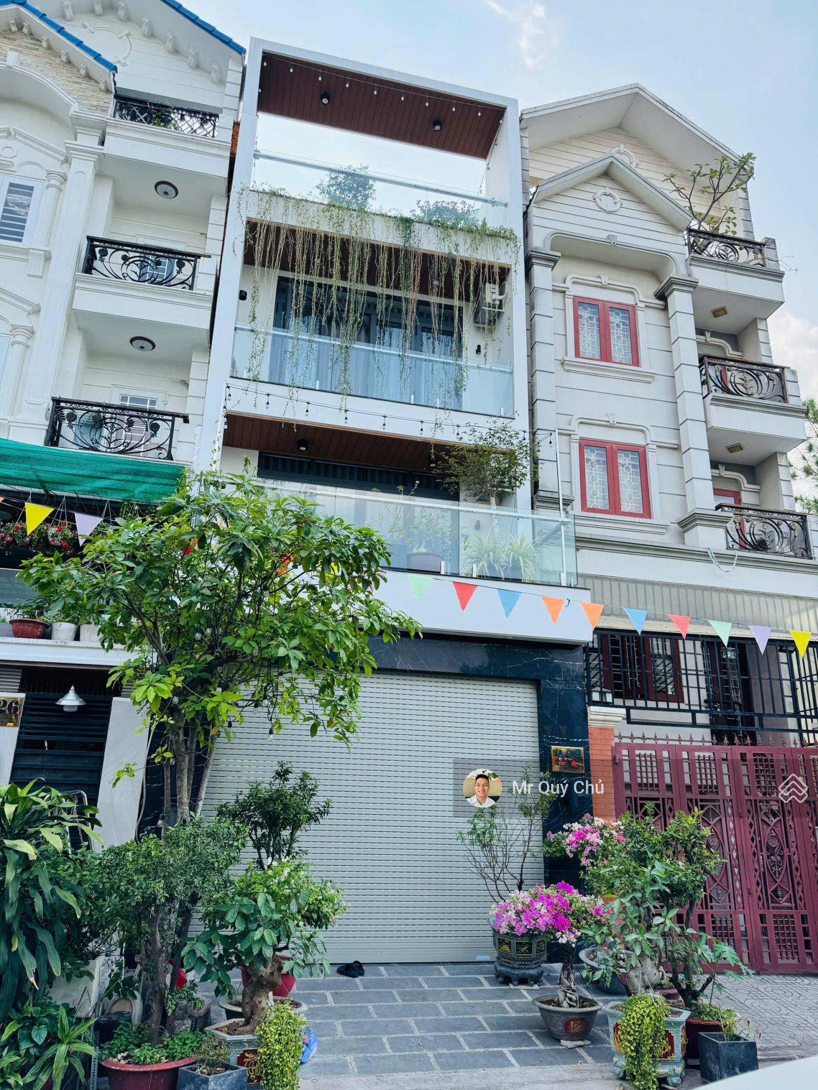 Nhà phố mặt tiền Cao Thị Chính, Quận 7, 80m² giá chỉ 13 tỷ - Đầu tư sinh lời ngay!