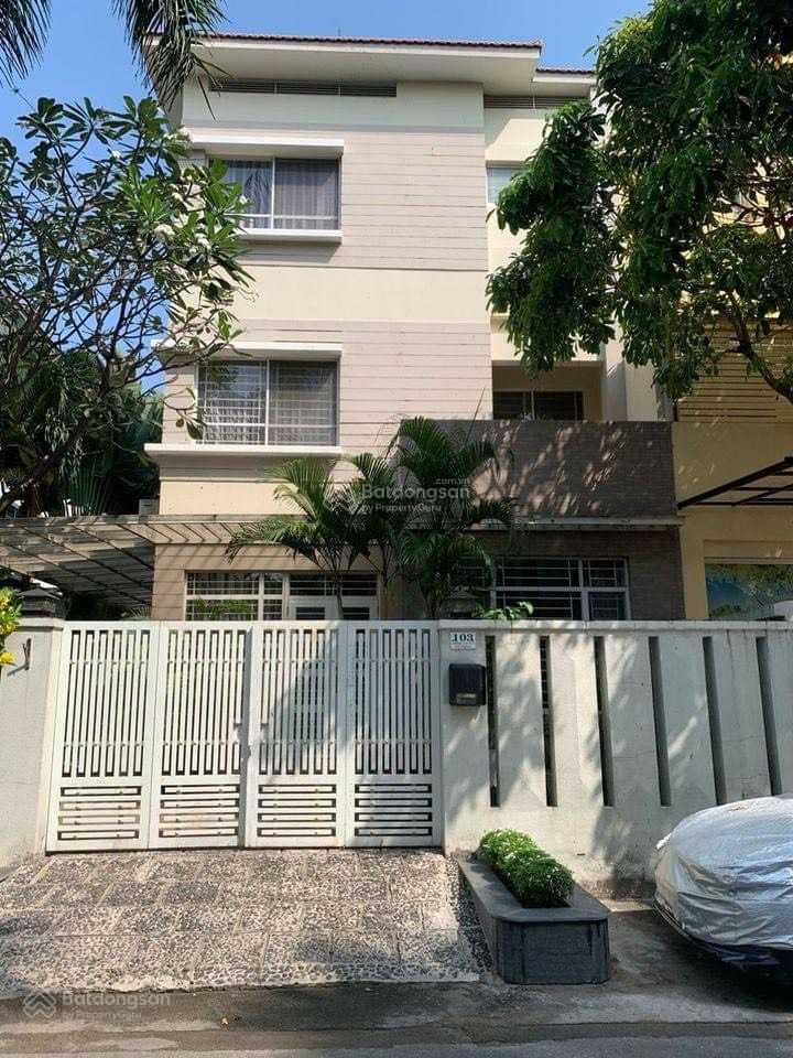 Townhouse Mỹ Hoàng, Phú Mỹ Hưng 201.6m² giá 67 tỷ - An ninh yên tĩnh, gần trường học!