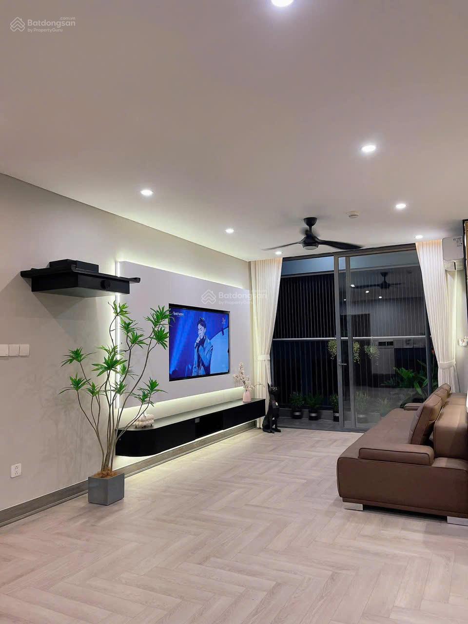 Căn hộ N03-T6 Ngoại Giao Đoàn 125m² giá 12.5 tỷ - Thiết kế hiện đại, full nội thất!