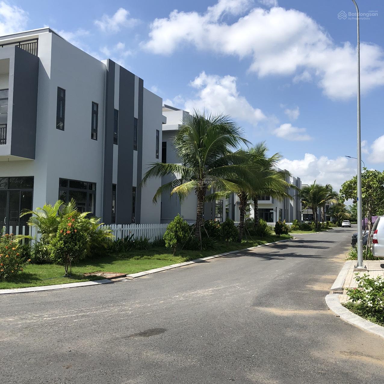 Bán biệt thự Bella Villa 136m² mặt tiền Tỉnh Lộ 824 - Giá tốt 3.1 tỷ