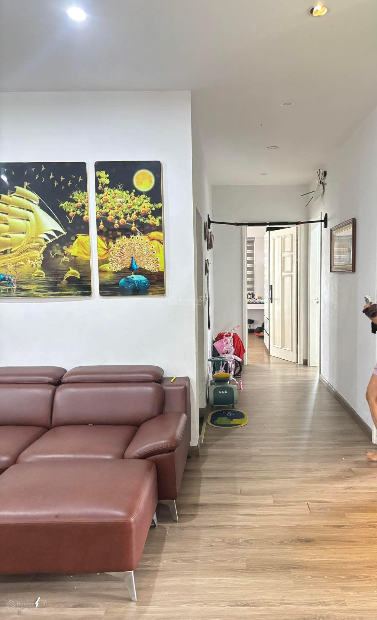 Căn hộ chung cư 2PN 2WC tại Khu Nhà ở KD Dịch Vọng, 60m² giá 4,65 tỷ - Chính chủ siêu hời!