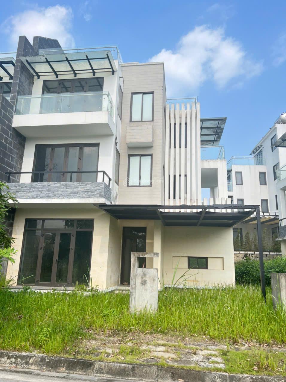 Biệt thự Phú Cát City 180m² giá 10.8 tỷ - Không gian sống lý tưởng!