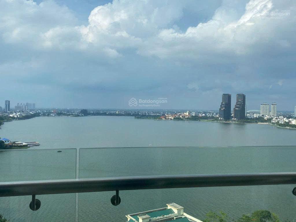 Căn hộ Watermark 395 Lạc Long Quân 128m² giá 19.7 tỷ - View hồ Tây tuyệt đẹp!