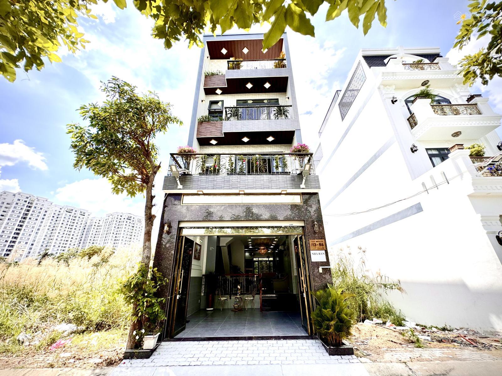 Nhà phố Green Riverside Nhà Bè 84.2m² giá 9.4 tỷ - Full nội thất hiện đại, có thang máy!