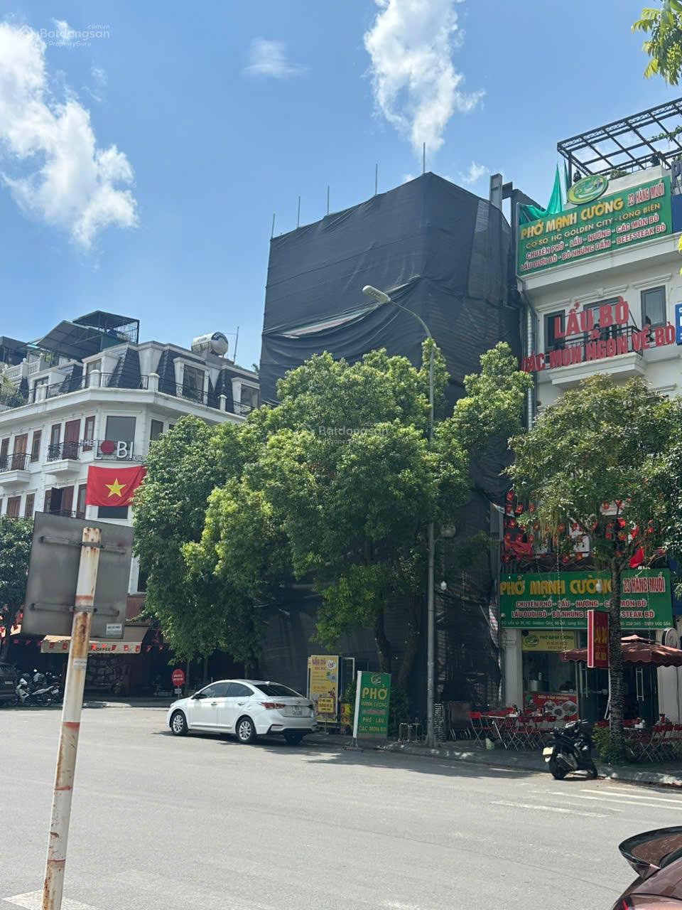 Nhà liền kề góc HC Golden City Long Biên 162m² giá 69 tỷ - Cơ hội đầu tư tuyệt vời!