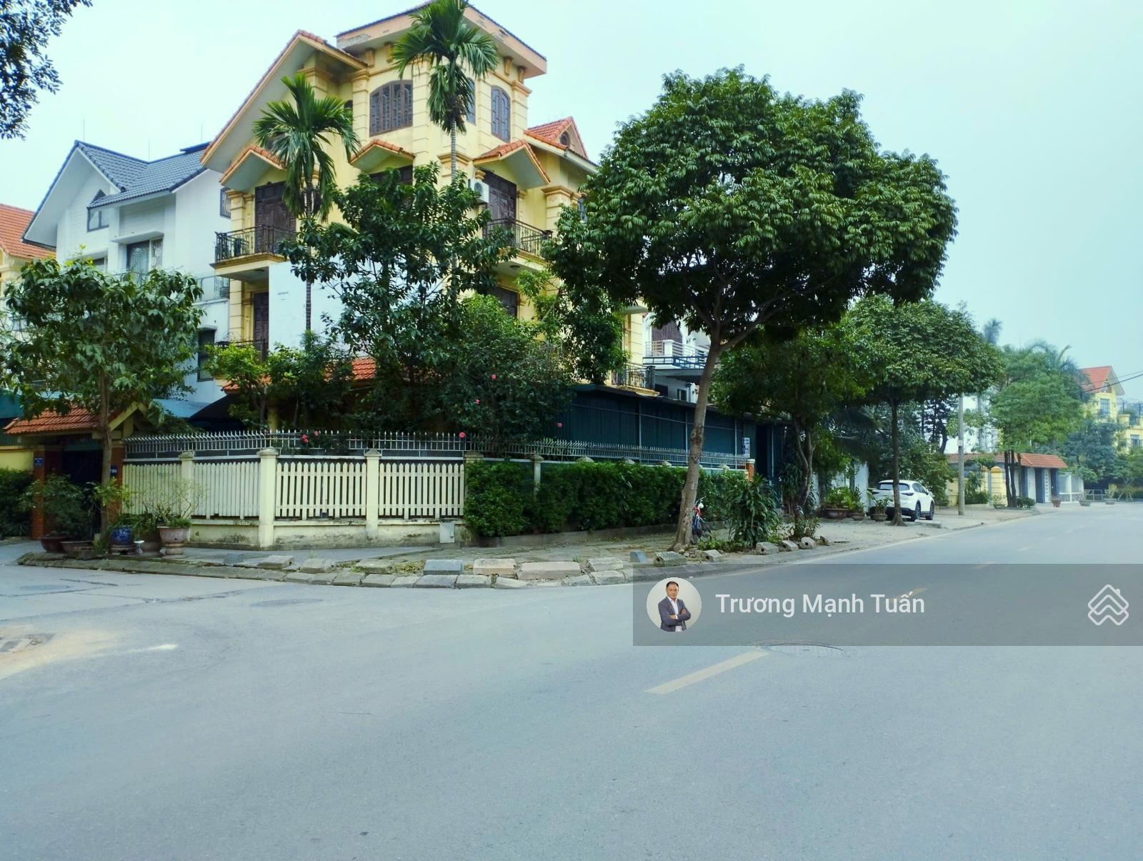 Bán BT Pháp Vân - Lô góc - View công viên vườn hoa - Dòng tiền 500tr/năm