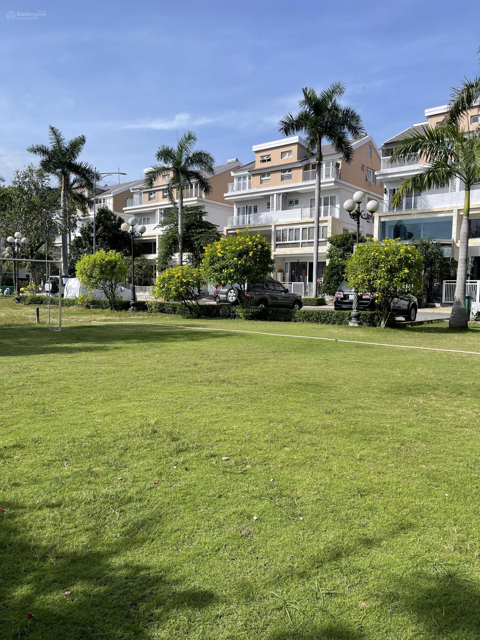 Bán gấp biệt thự Dragon Parc 2 Nguyễn Hữu Thọ 160m² giá 17.3 tỷ - Giá tốt không thể bỏ lỡ!