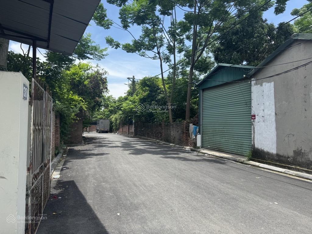 Đất nền 3 mặt thoáng tại Nam Hồng, Đông Anh - Giá chỉ 2.95 tỷ, vị trí đắc địa, tiện ích đầy đủ!