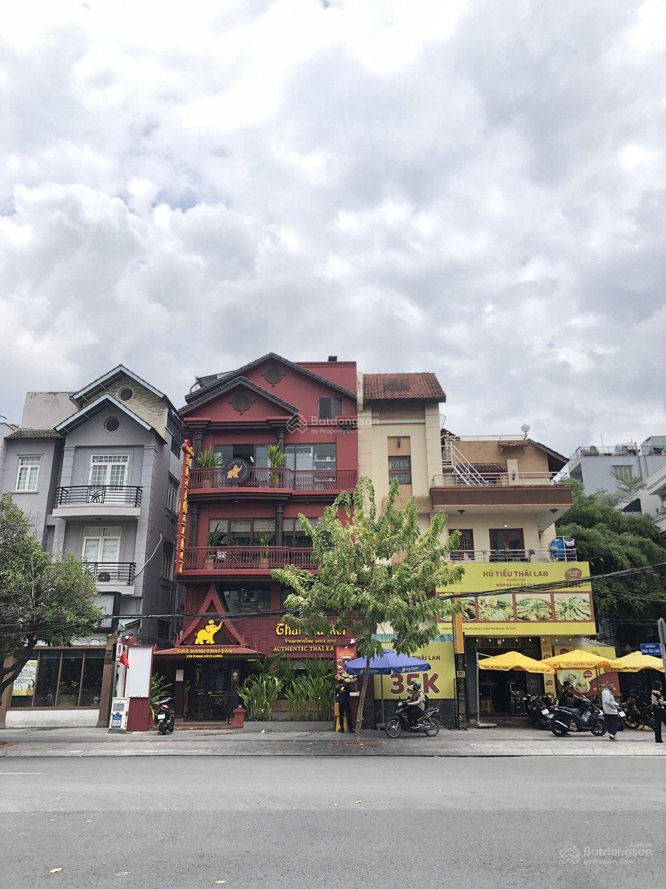 Bán nhà mặt tiền Phan Xích Long, Quận Phú Nhuận - 128m² chỉ 72 tỷ - Tiềm năng kinh doanh tuyệt vời!