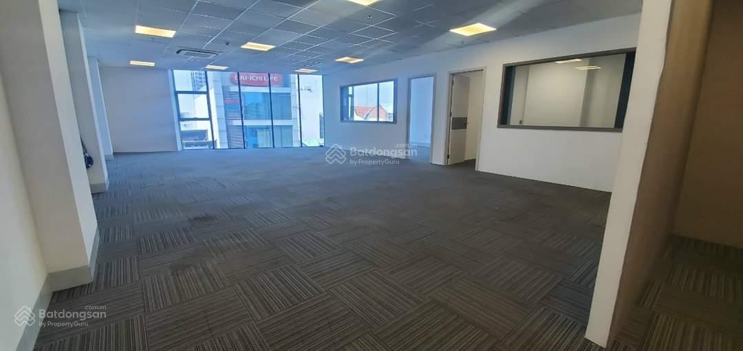 Cho thuê sàn văn phòng 200m² giá 40 triệu - Vị trí đắc địa tại Tân Bình
