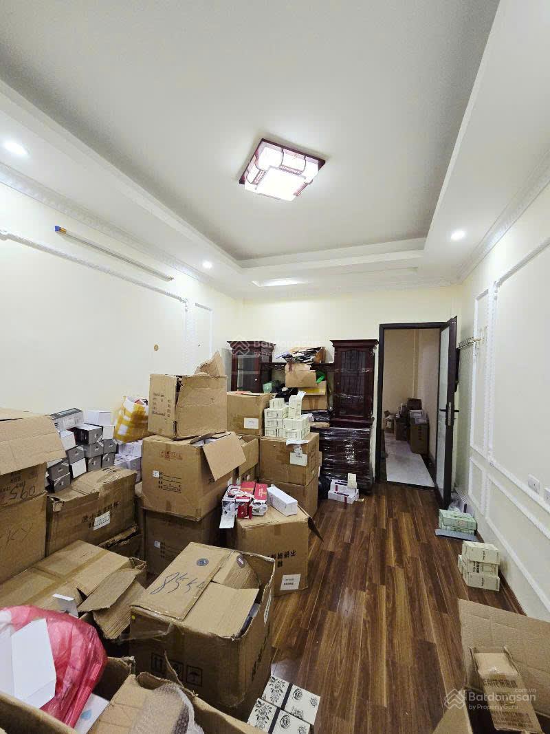 Cho thuê nhà 5 tầng 30m² ở Nam Dư, Hoàng Mai chỉ 12 triệu/tháng - Phù hợp làm văn phòng