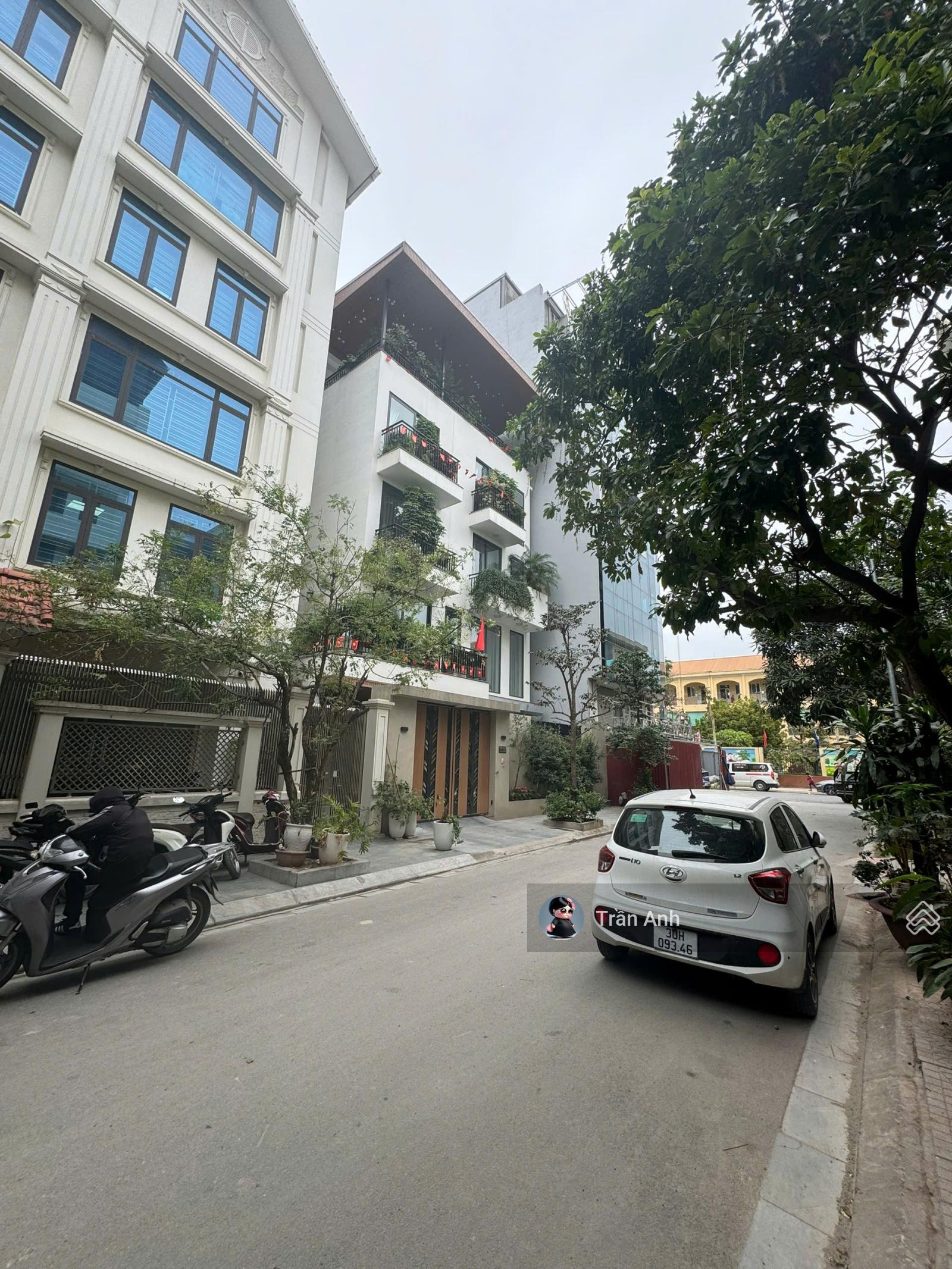 Cho thuê nhà LK8 khu BT 90 Nguyễn Tuân 100m² - 5 tầng - Thang máy - Hiếm có 45 triệu/tháng!