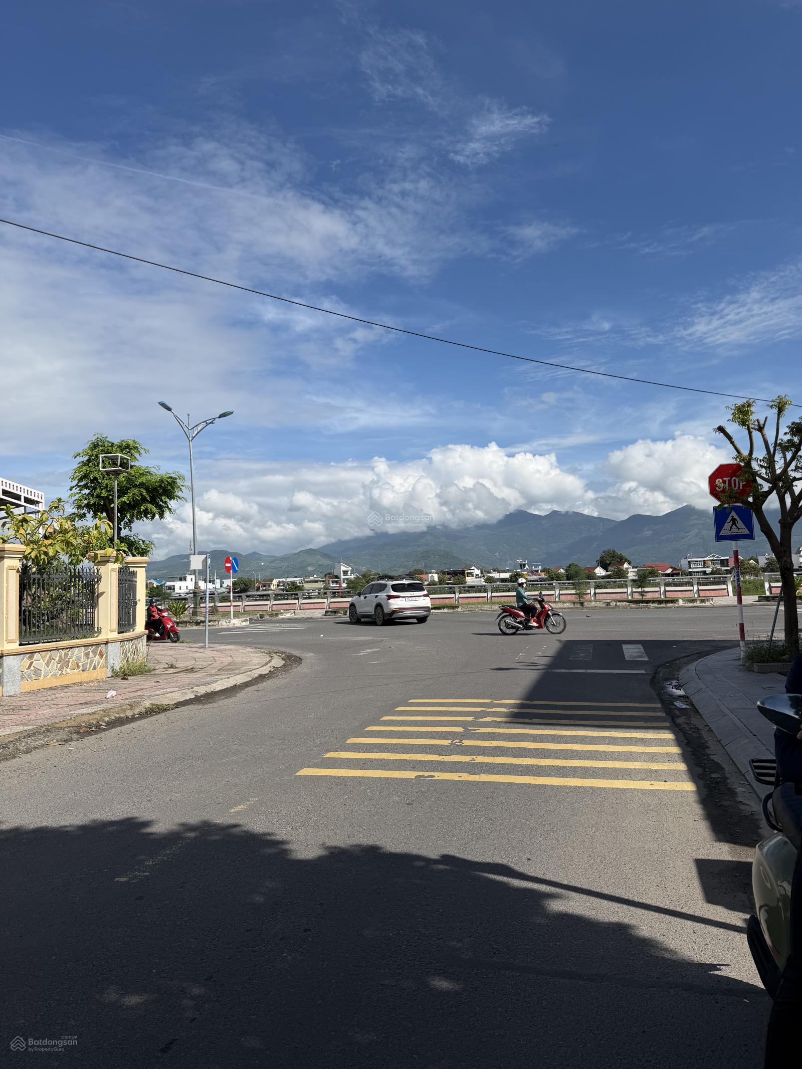 Bán biệt thự view sông Cái đường Lê Đại Hành 300m² giá 6.3 tỷ - Tiềm năng tăng giá mạnh!