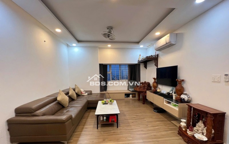 Căn hộ chung cư Screc 90m² giá 13 triệu - Nội thất đầy đủ, vào ở ngay!