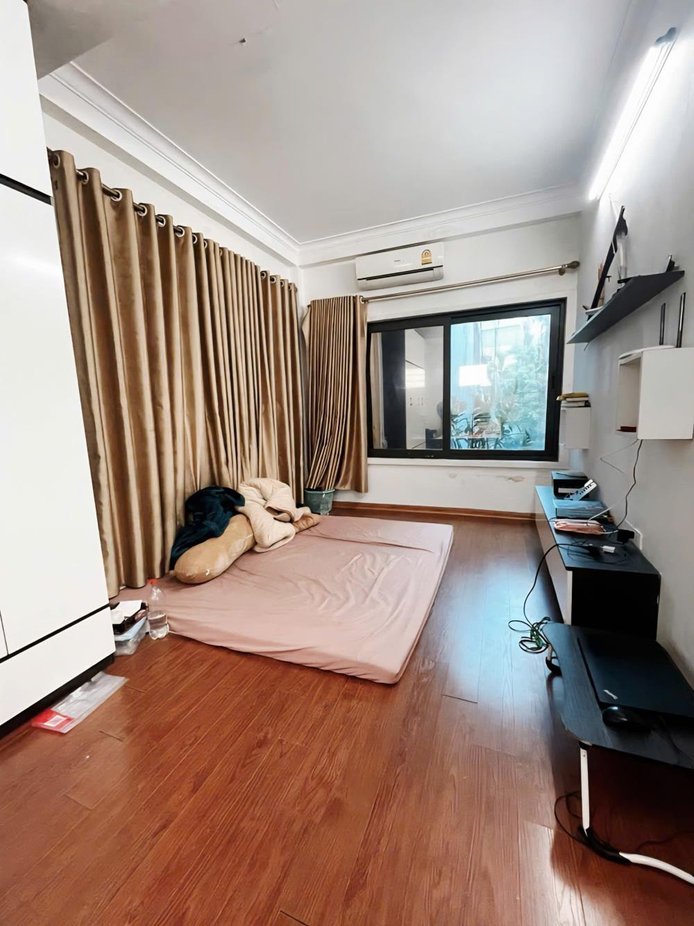 Nhà phố lô góc Hoàng Hoa Thám 47m², giá 10,8 tỷ - Không thể bỏ lỡ!