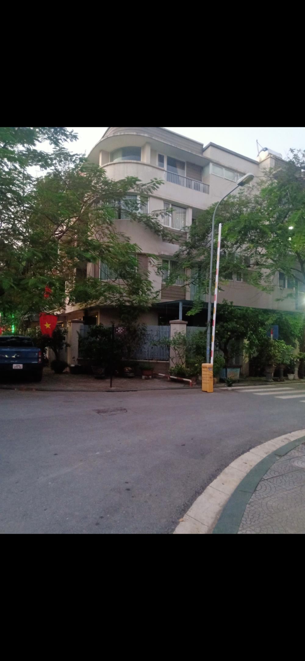 Townhouse KĐT An Hưng Hà Đông 141m² giá 42.69 tỷ - Kinh doanh đỉnh cao!