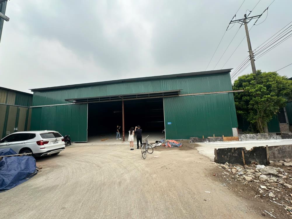 Cho thuê kho xưởng Đông Anh 700m² - 860m² giá 43 triệu - Bảo vệ 24/7, xe container ra vào thoải mái!