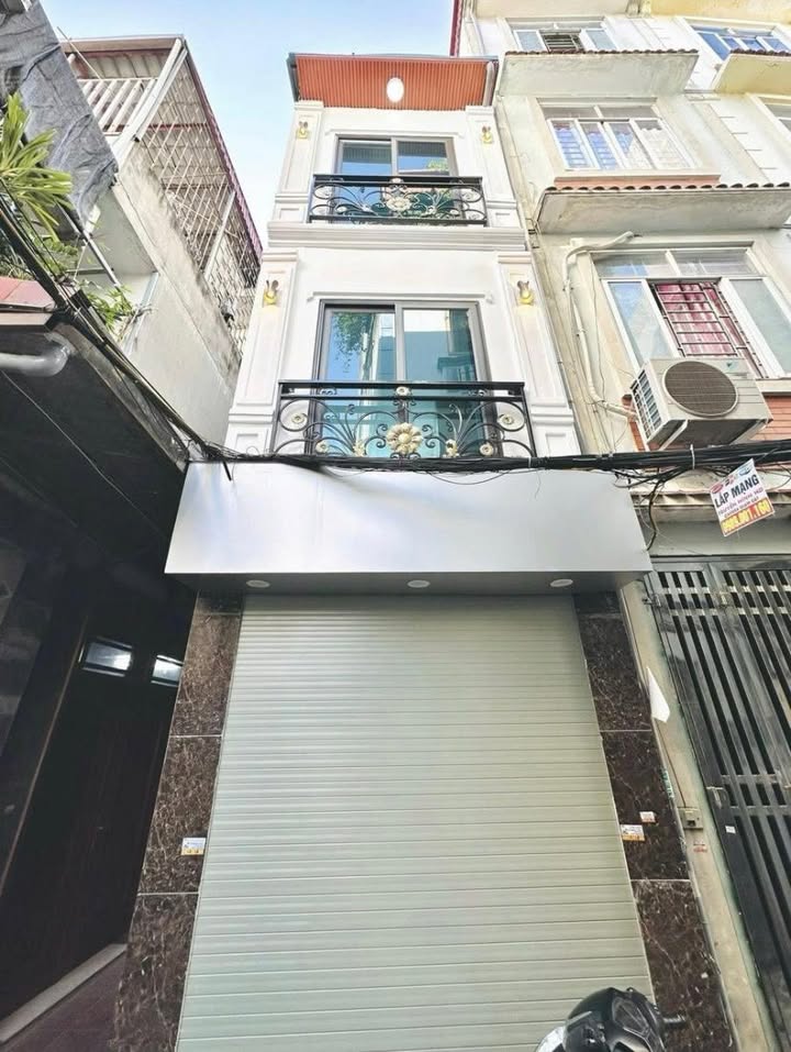Nhà phố Lĩnh Nam, Hoàng Mai 25m² giá 5.5 tỷ - 3 mặt thoáng, đầy đủ công năng!
