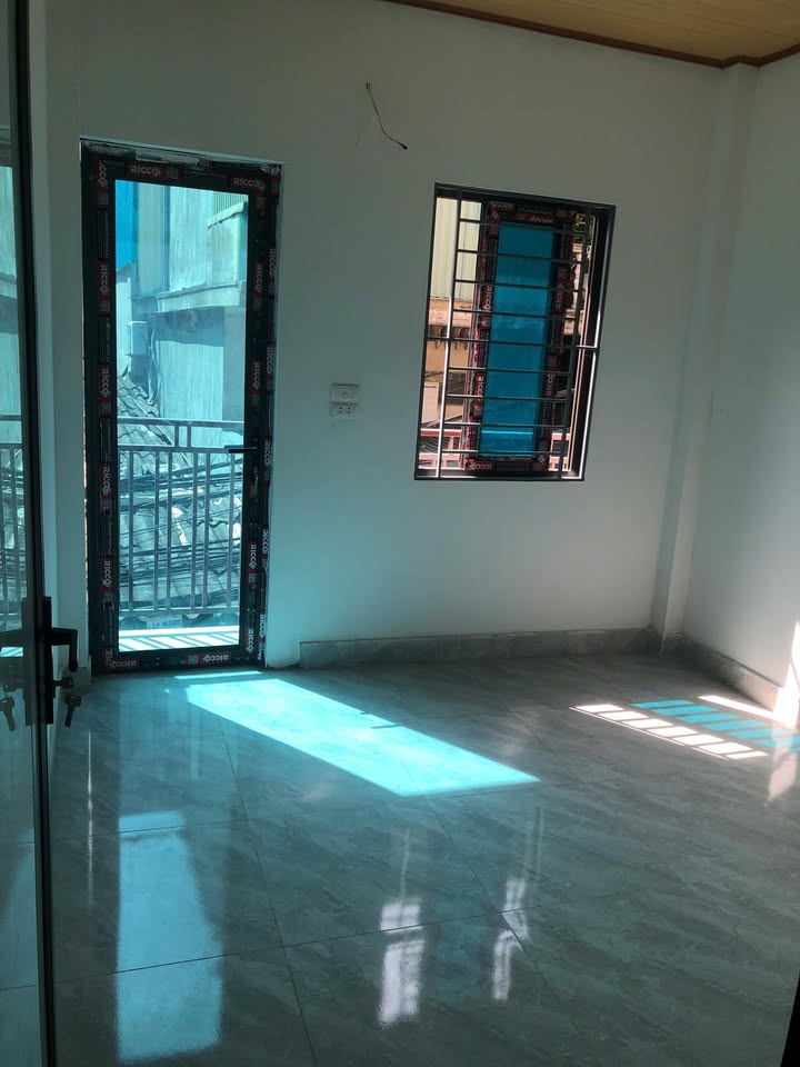 Cho thuê nhà nguyên căn 2,5 tầng tại Vĩnh Hưng 33m² giá 8 triệu - Nhà mới xây chính chủ!