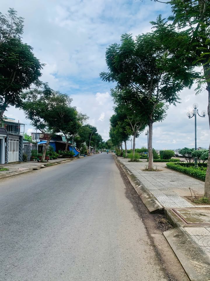 Đất nền Bờ Kè Phường Thanh Đức, Vĩnh Long 815m² - Vị trí đẹp, giá tốt!