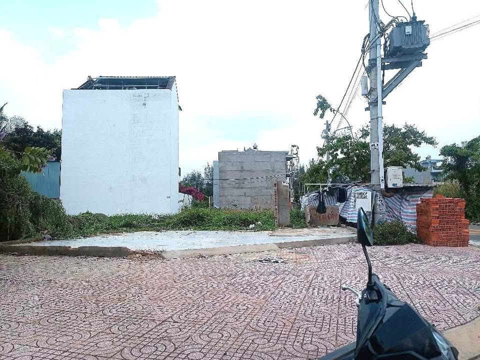 Đất lô góc 2 mặt tiền Trường Lưu 100m² giá 7 tỷ - Cơ hội đầu tư sinh lời cao!