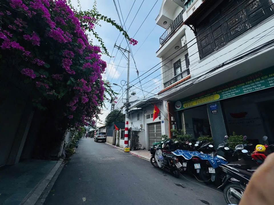 Đất nền Lê Văn Việt Thủ Đức 330m² giá 13 tỷ - Cơ hội đầu tư hấp dẫn!