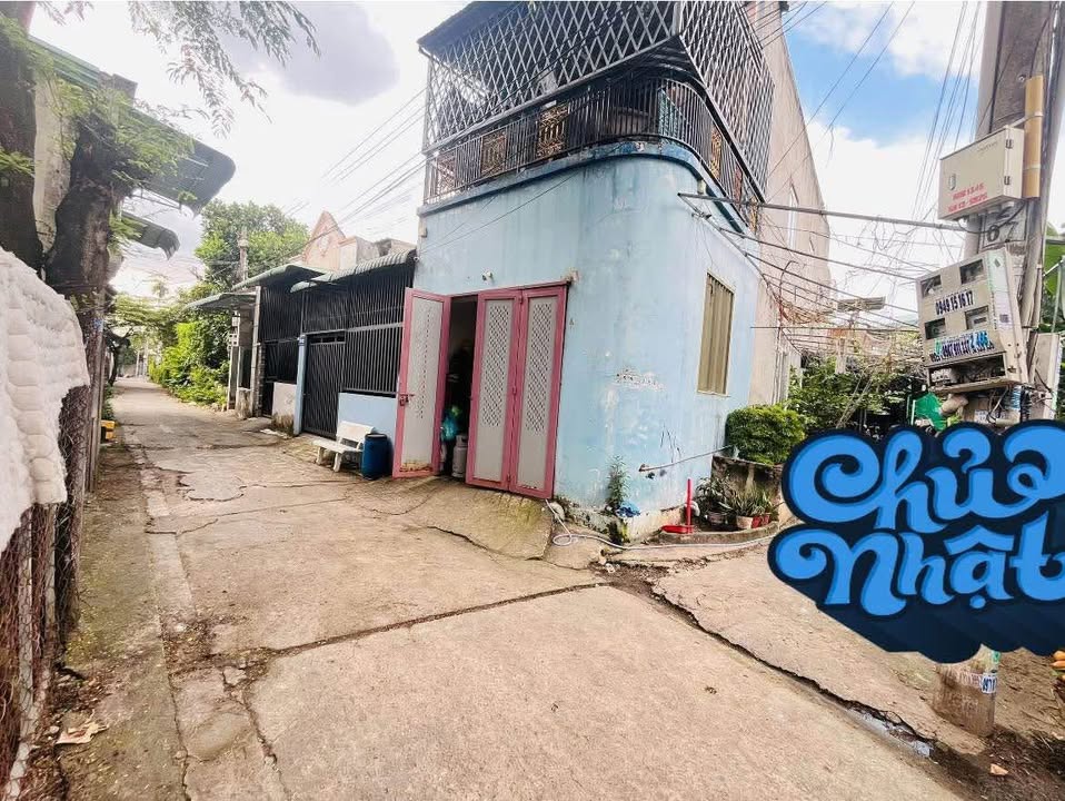 Nhà riêng 2 tầng tại Dĩ An 100m² giá 3.75 tỷ - Gần trường học và chợ