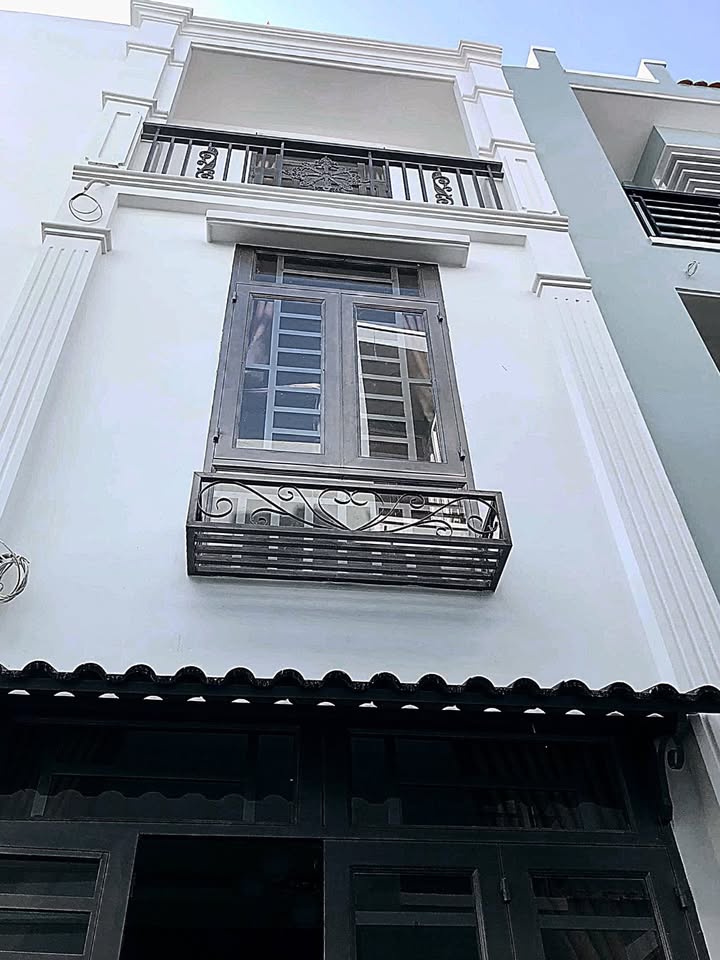 Nhà đẹp đường Thạnh Lộc 57, Quận 12, 26m² giá 1.37 tỷ - Sẵn sàng dọn vào ở ngay!