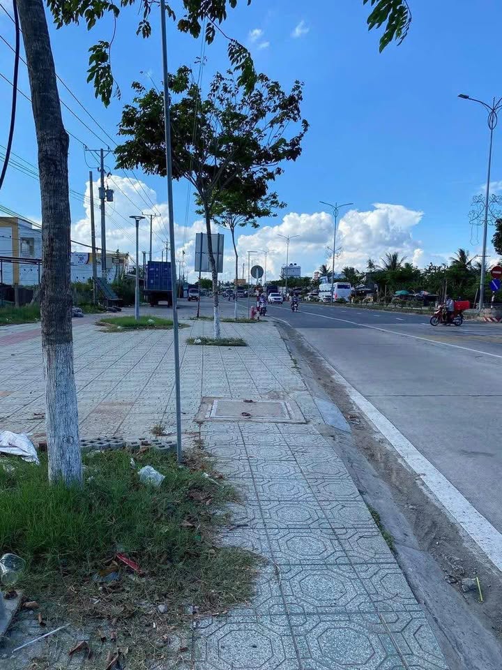 Đất mặt tiền QL60 Châu Thành, Bến Tre 2481m² giá 30 tỷ - Tiềm năng kinh doanh lớn!