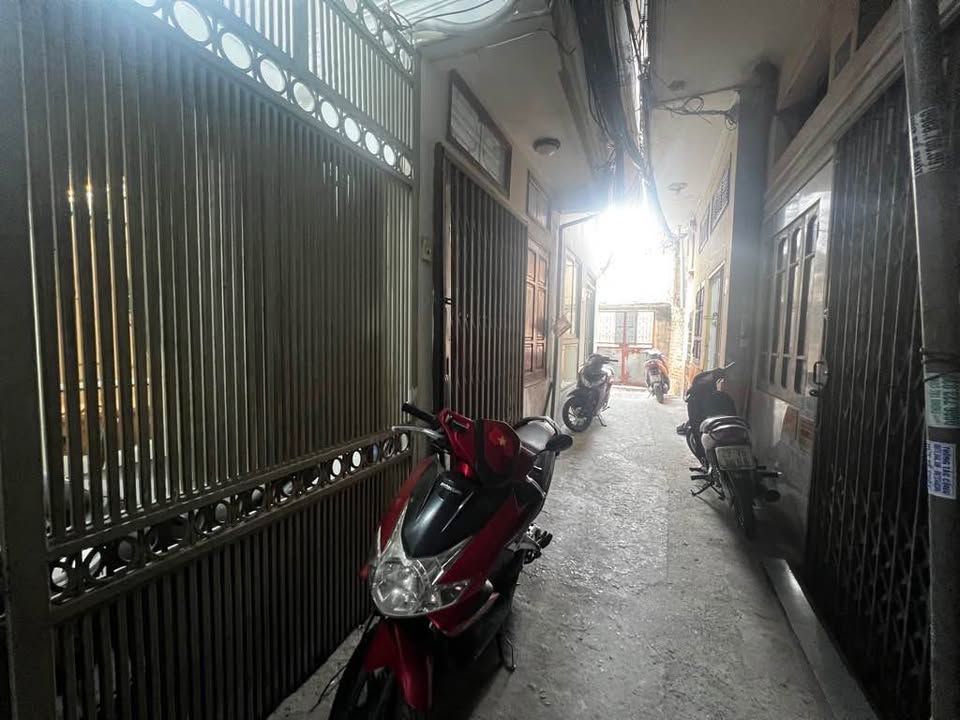 Nhà riêng Trương Định, Hai Bà Trưng 28m² giá 5 tỷ - Sổ đỏ chính chủ