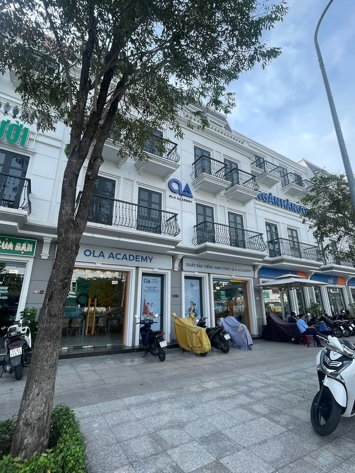 Shophouse Vincom Plaza Mỹ Tho 150m² giá 100 triệu - Cho thuê dài hạn!