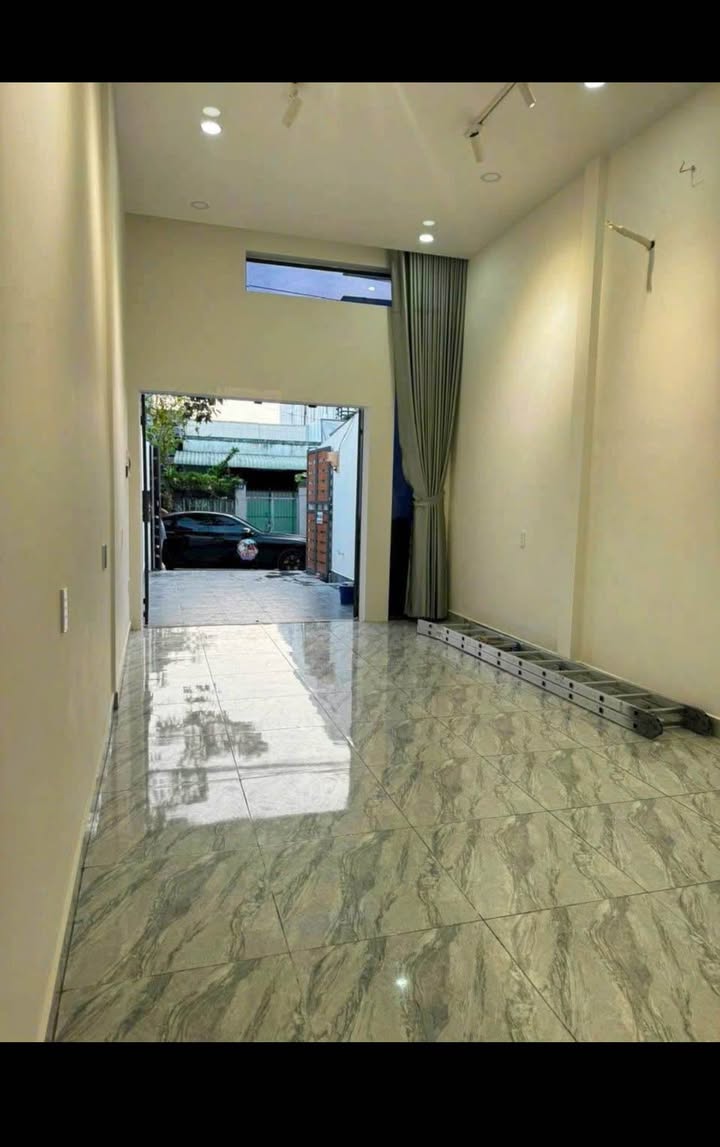 Nhà mặt tiền đường Lê Văn Tám, Ô Môn, Cần Thơ 54.4m² giá 2.15 tỷ - An ninh và tiện nghi hiện đại!