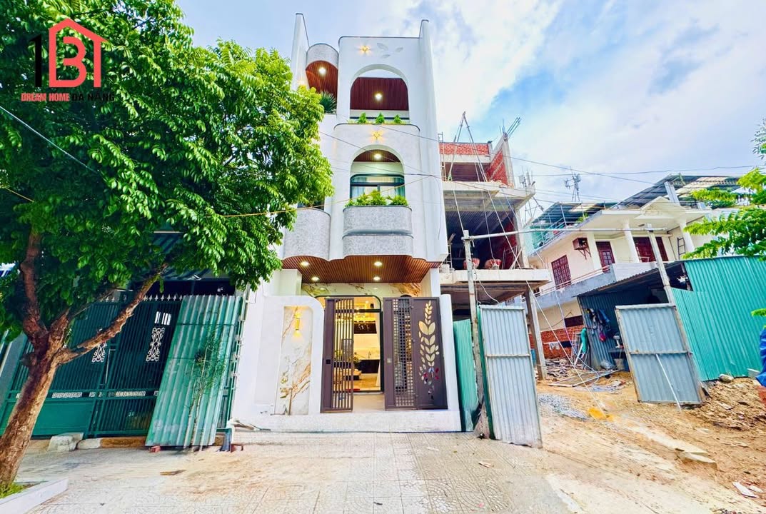 Nhà đẹp mặt tiền đường Trần Xuân Lê quận Thanh Khê 80m² giá 8.2 tỷ - Sẵn sàng vào ở ngay!