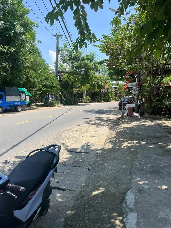 Nhà mặt tiền đường nhựa 7.5m Cẩm Toại Tây, Đà Nẵng, 124m² chỉ 1.5 tỷ - Kinh doanh thuận lợi!